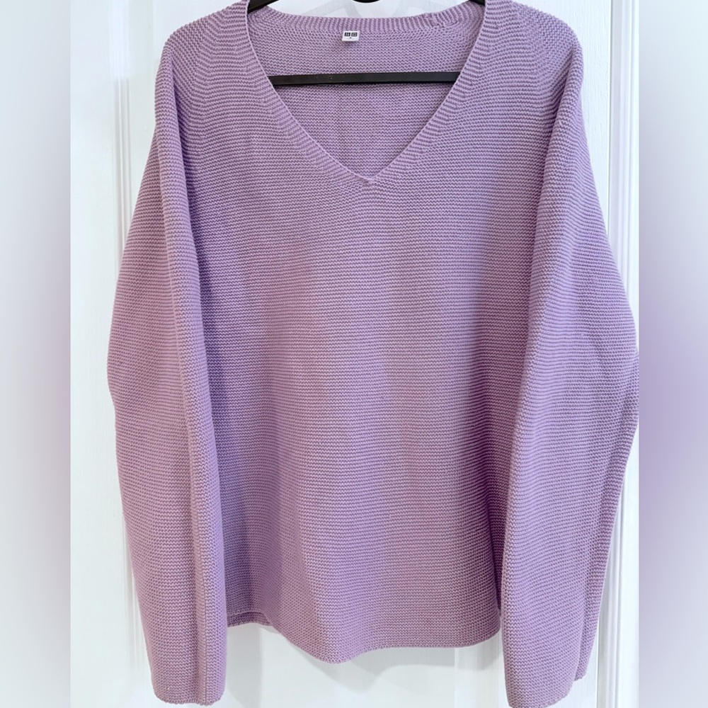 Uniqlo Lilac V-Neck Women's Sweater
